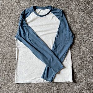 Men’s old navy soft wash baseball tee